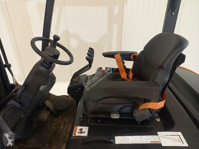 Empilhador elevador Doosan  B25NS