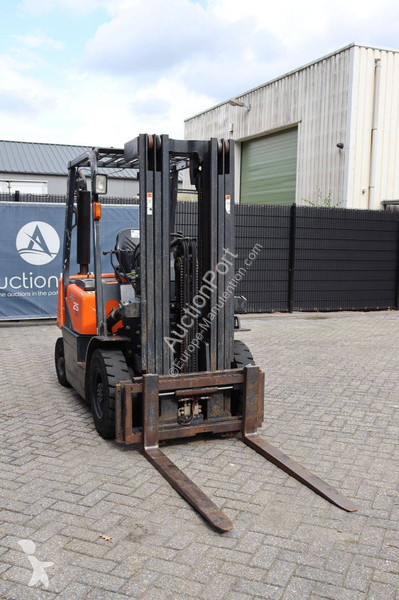 Doosan D25G Forklift