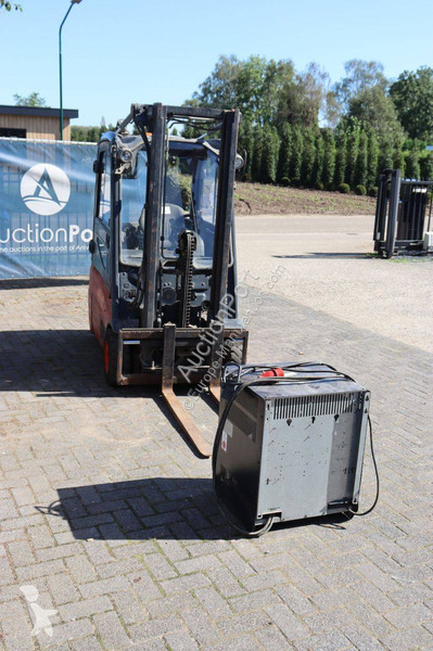 Chariot élévateur Linde E16