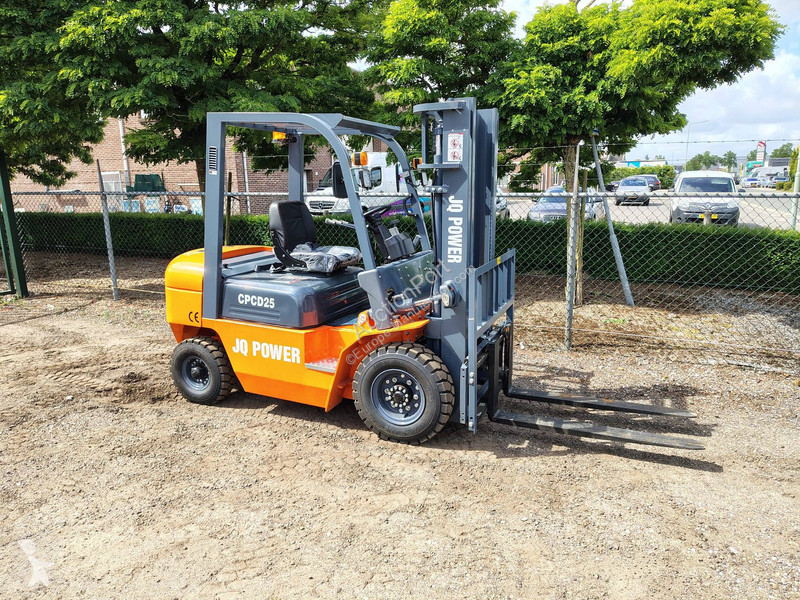 Chariot élévateur  CPCD25