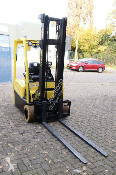 Chariot élévateur Hyster MWB