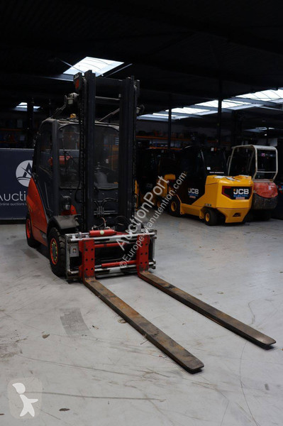 Chariot élévateur Linde T-02