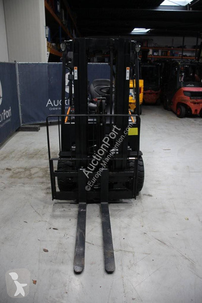 Chariot élévateur Doosan B25x-7plus