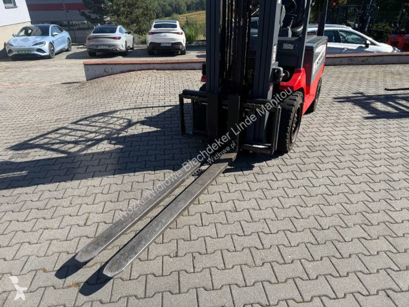 Wózek podnośnikowy Mitsubishi FB30PN
