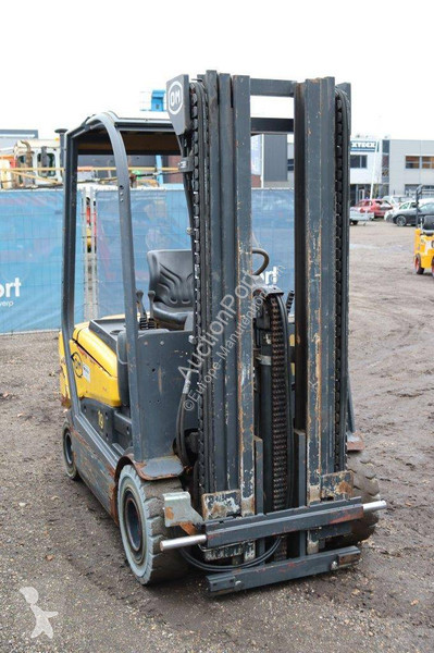 Carretilla elevadora OM XE 25