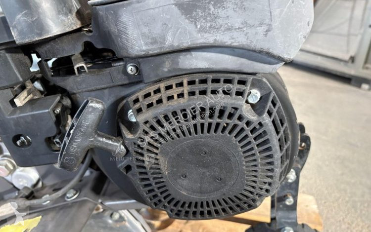 Zonas verdes  motobineuse essence - largeur