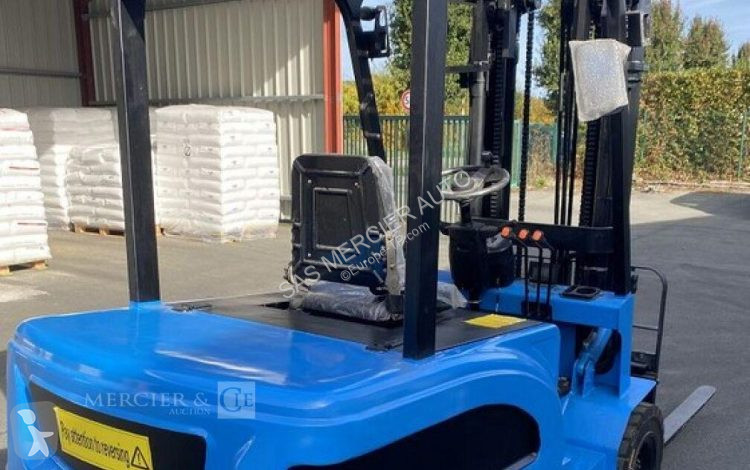 Stivuitor  chariot elevateur frontal electrique...