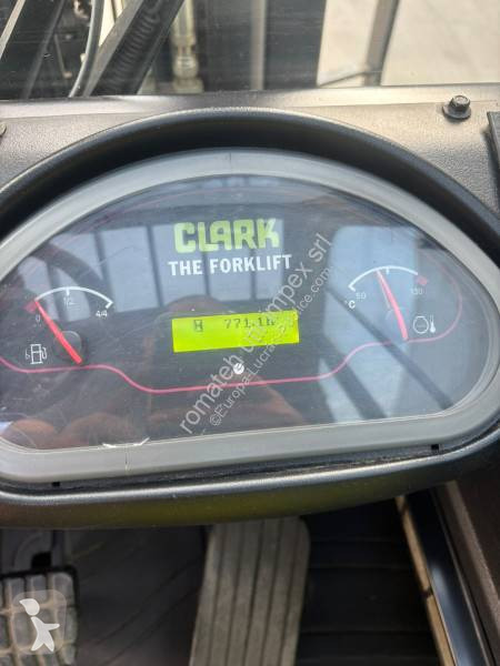 Chariot élévateur Clark GTS25