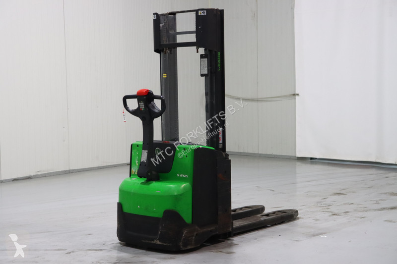 Chariot élévateur Cesab S212L