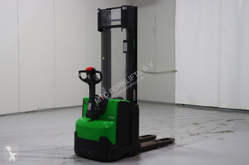 Chariot élévateur Cesab S214