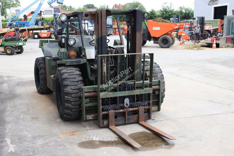 Chariot élévateur Case MHE270
