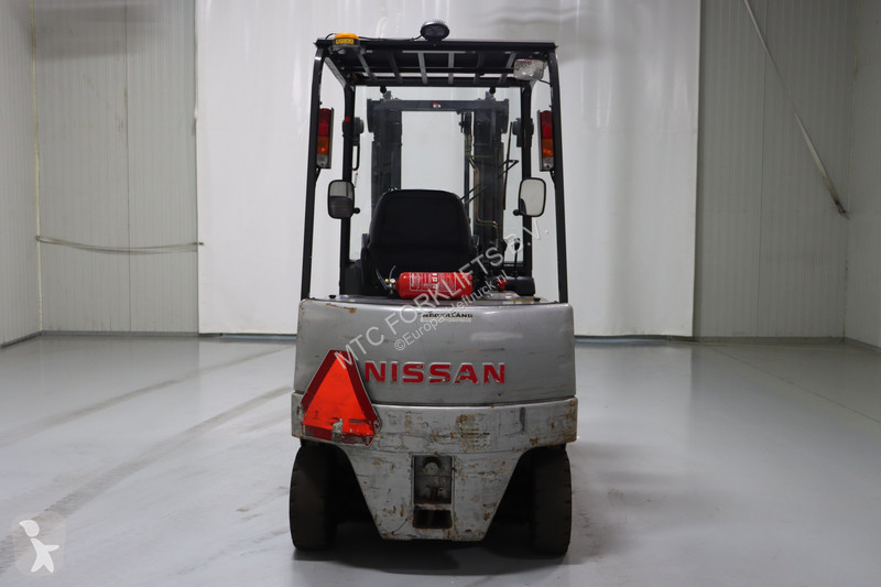 Chariot élévateur Nissan GQ02L30CU