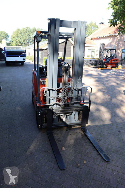 Empilhador elevador  CPD16