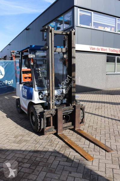 Empilhador elevador Mitsubishi FD30