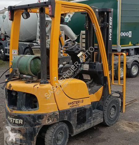 Empilhador elevador Hyster chariot mat