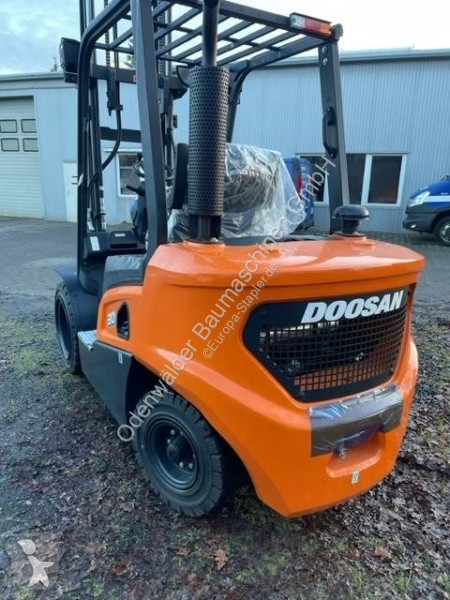 Stivuitor Doosan D30NXS
