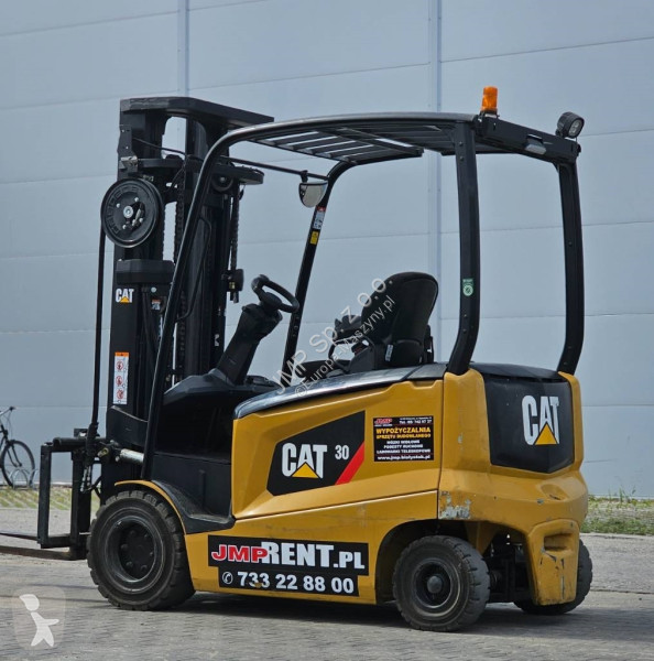 Chariot élévateur Caterpillar EP 30 CN