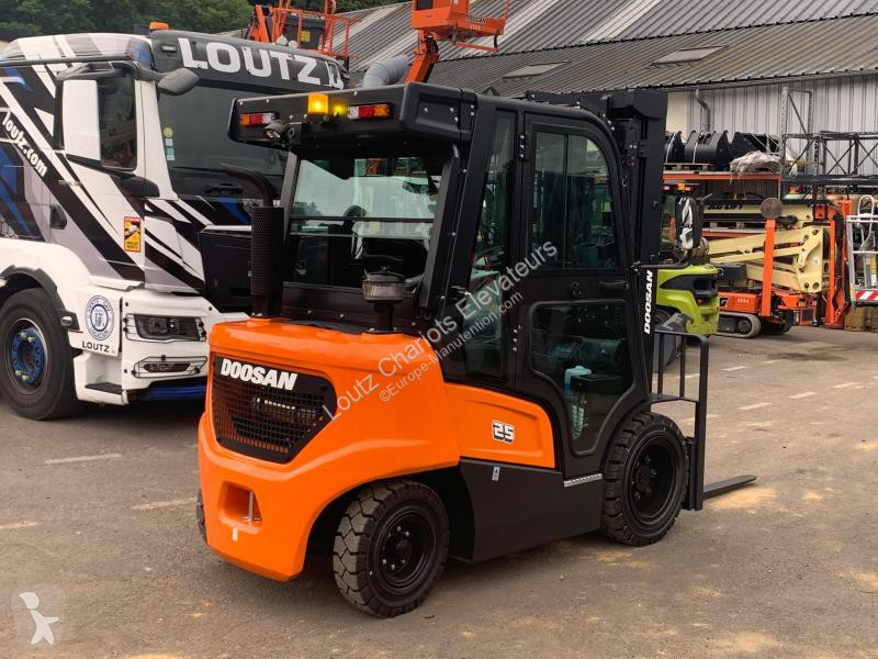 Chariot élévateur Doosan  D25NXS