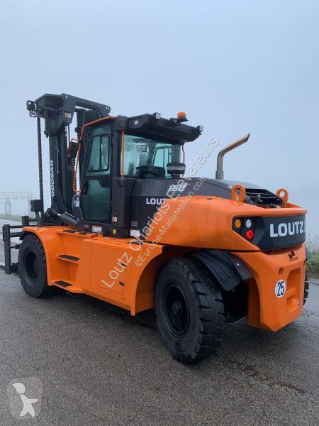 Chariot élévateur Doosan  D160S-9