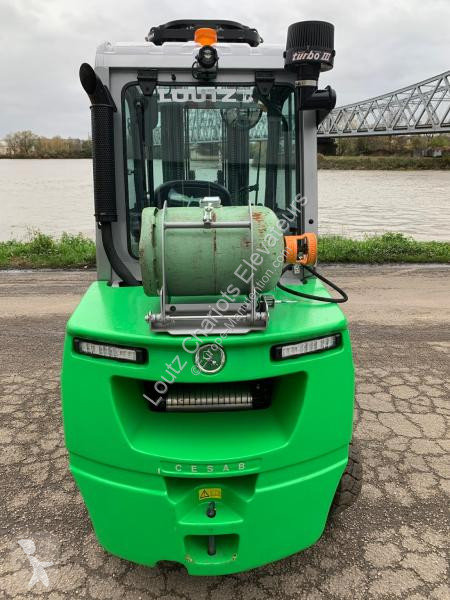 Chariot élévateur Cesab  M330-GV
