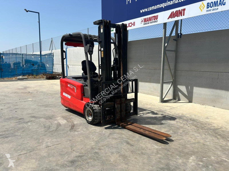 Carretilla elevadora Manitou  ME320