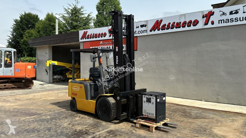 Carrello elevatore TCM FB30-7V