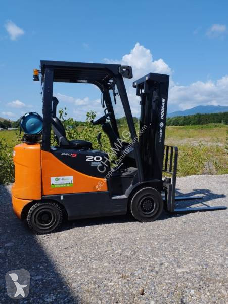 Teleskopický manipulátor Doosan Chariot...