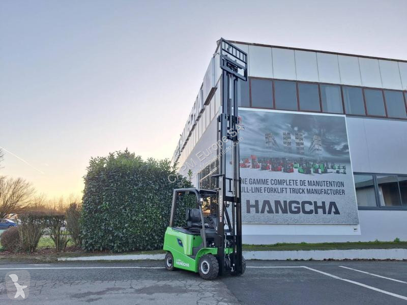 Teleskopický manipulátor Hangcha  AE20Ci