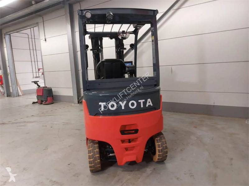 Heftruck Toyota 9FBMK25T