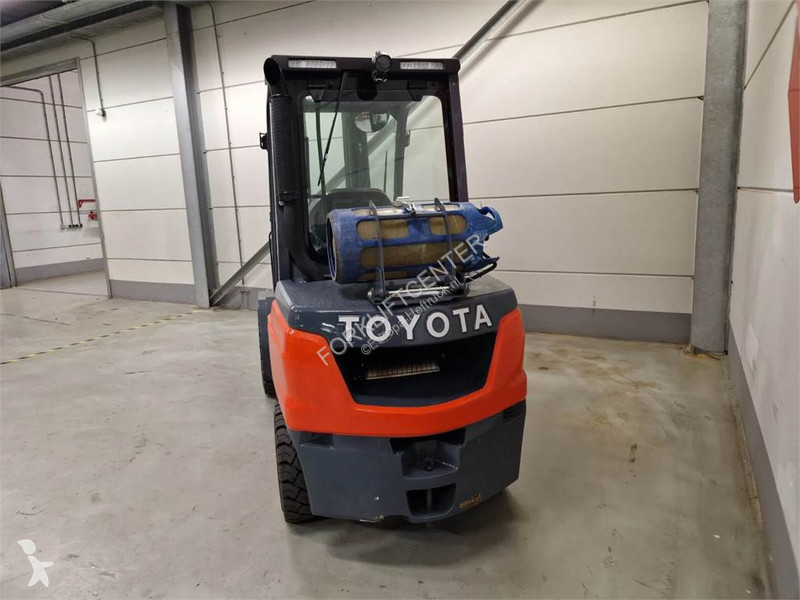 Heftruck Toyota 02-8FGJF35