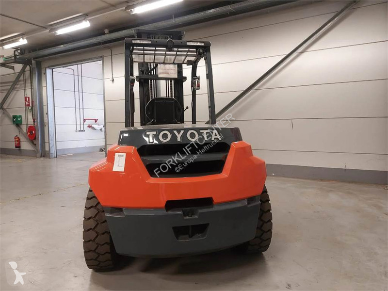 Carrello elevatore Toyota 8FD70F