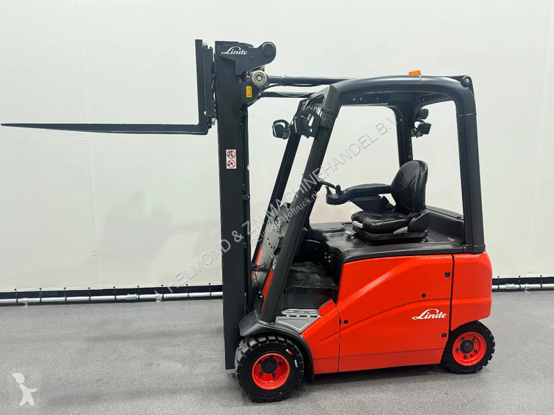 Teleskopický manipulátor Linde 386 E 20 PH-01