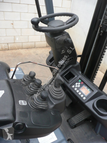 Carrello elevatore Toyota 8FBE15T