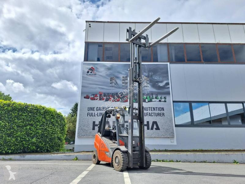 Chariot élévateur Fenwick T - 02