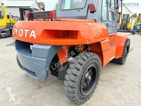 Teleskopický manipulátor Toyota