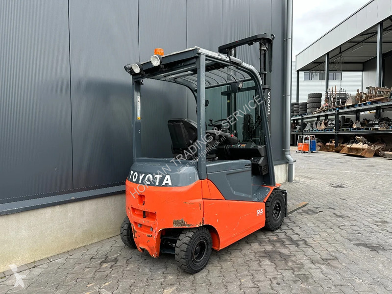Teleskopický manipulátor Toyota 8FBMKT25