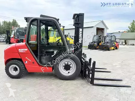 Автопогрузчик Manitou