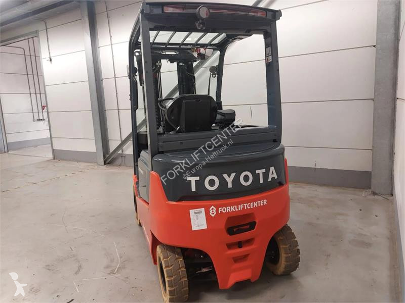 رافعة شوكية Toyota 9FBMK25T