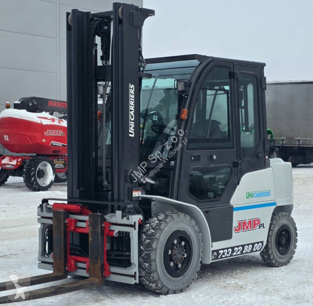 رافعة شوكية Unicarriers J1F4A40LQ  GX40