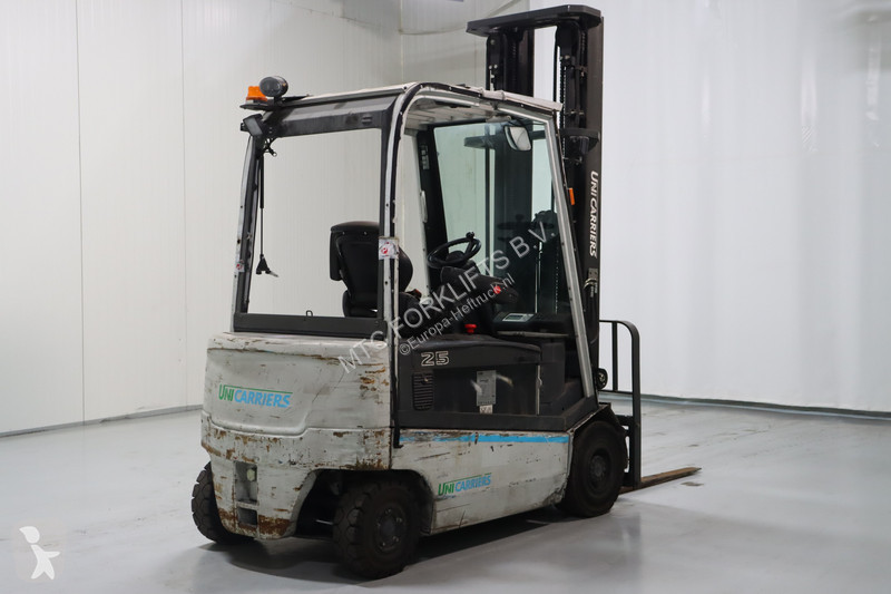 Teleskopický manipulátor Nissan G1Q2L25Q
