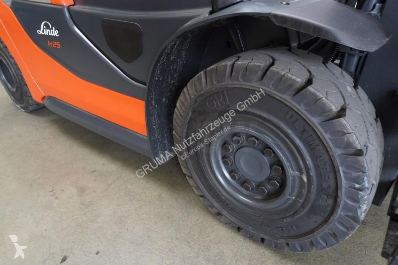 Vysokozdvižný vozík Linde  H 25 T 1202