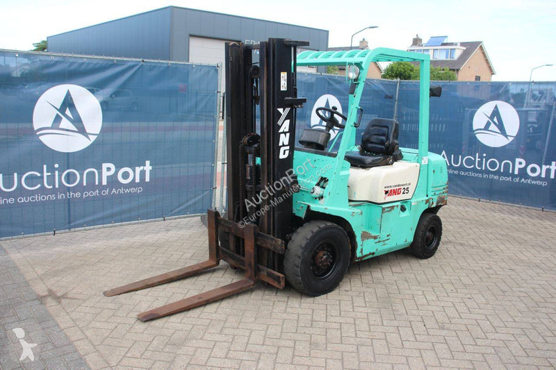 Chariot élévateur Yang FD-