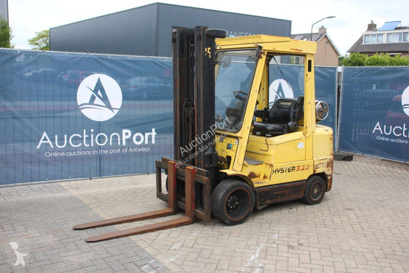 Teleskopický manipulátor Hyster S3.20XM
