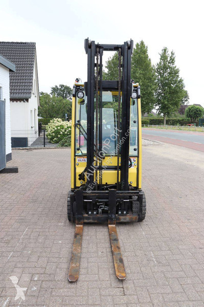 Навантажувач вилковий Hyster MWB