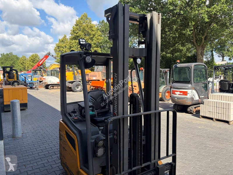 Jungheinrich  Forklift