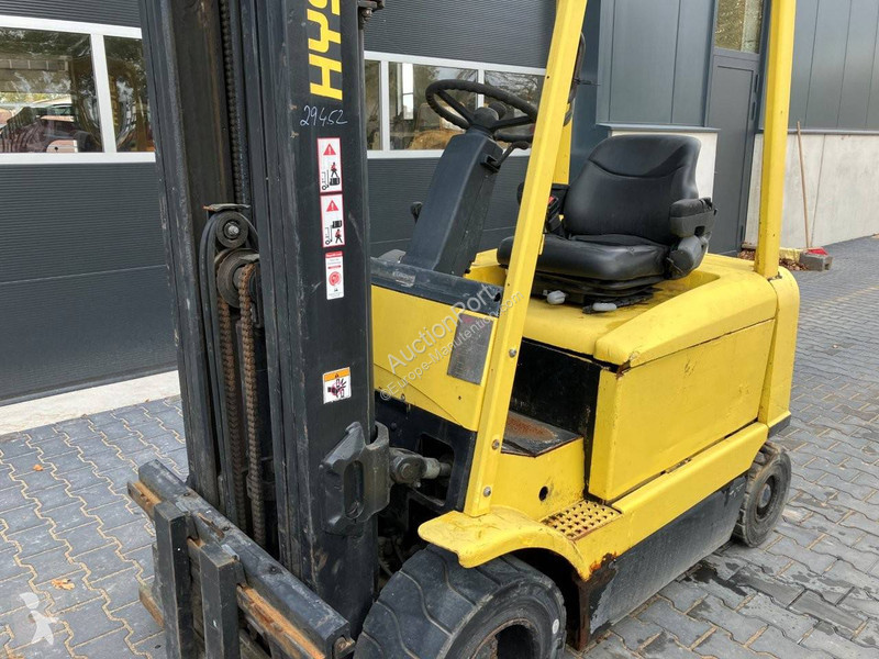 Hyster J2.50XM Forklift