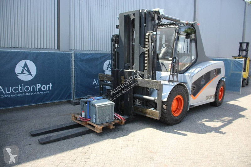 Forklift