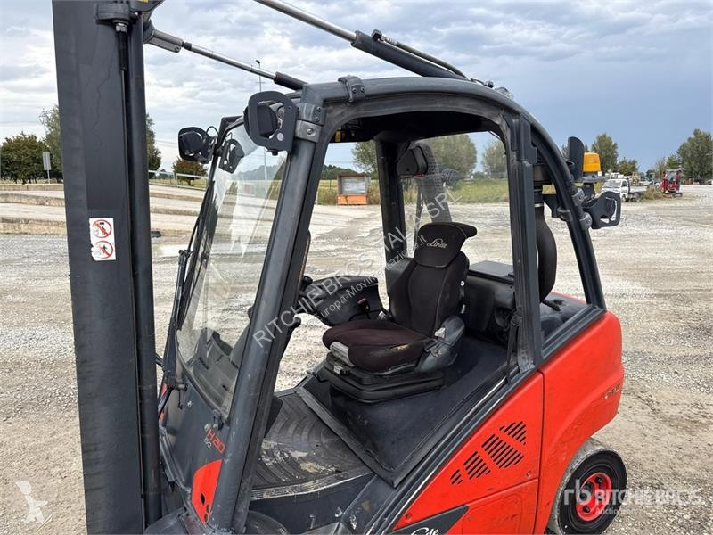 Heftruck Linde H20D-02 2000 kg Forklift