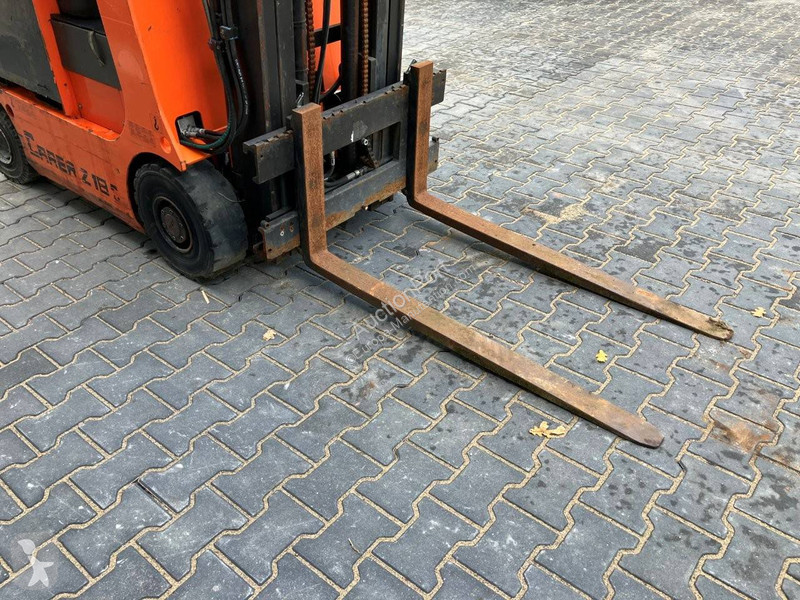 Empilhador elevador Carer Z18C
