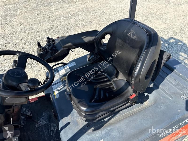 可升降式叉车 Toyota 7FBEF18 1800 kg Electric Forklift
